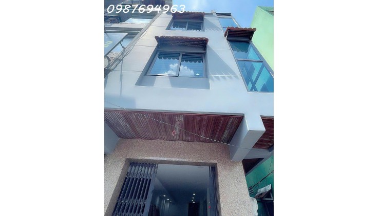 Q8 MẶT TIỀN LÔ GÓC NGAY CẦU NGUYỄN VĂN CỪ 4 TẦNG 6PN QUA Q1 1 PHÚT 12.xT